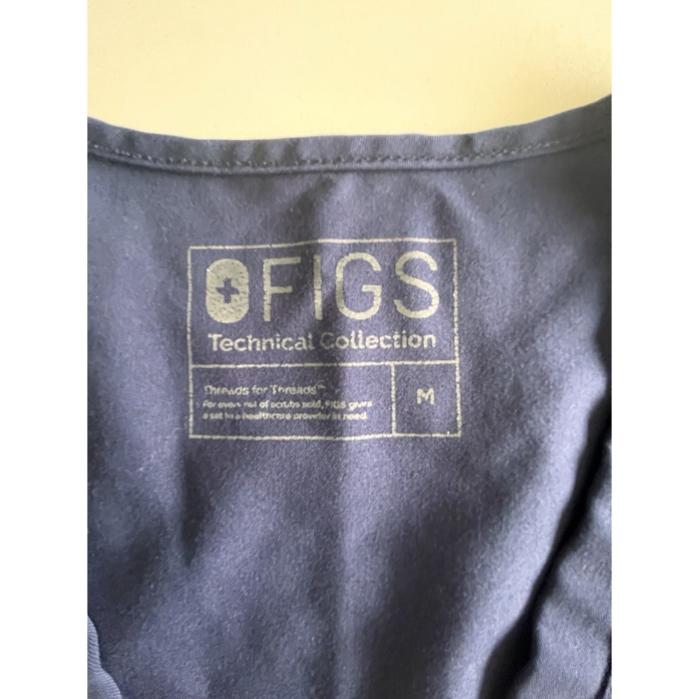 Figs Scrub Top Women's Medium Navy Blue Short Sleeve V-Neck Technical Collection - Picture 3 of 3